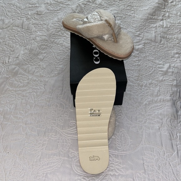 Brand new Coach flip flop - Picture 3 of 3
